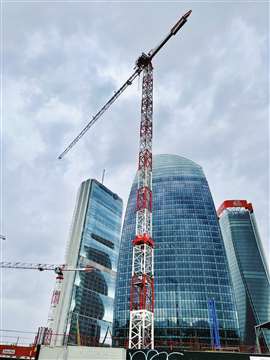 Eight Potain cranes team up to construct Milan’s stunning new CityWave building